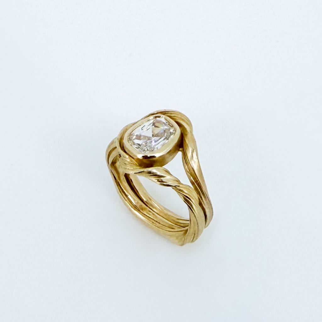 14k Gold Cove Ring - Diamond